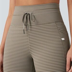 Halara High-Waist Striped Active Leggings - Taupe & White